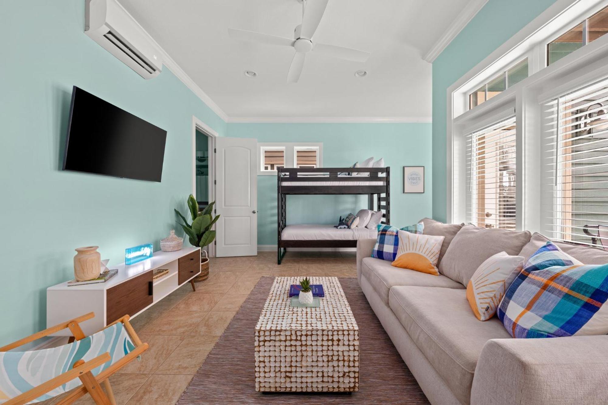 Crescent Moon Palace - A Luxury Home With Pool, Parking, Just Steps To The Beach Panama City Beach Exterior foto